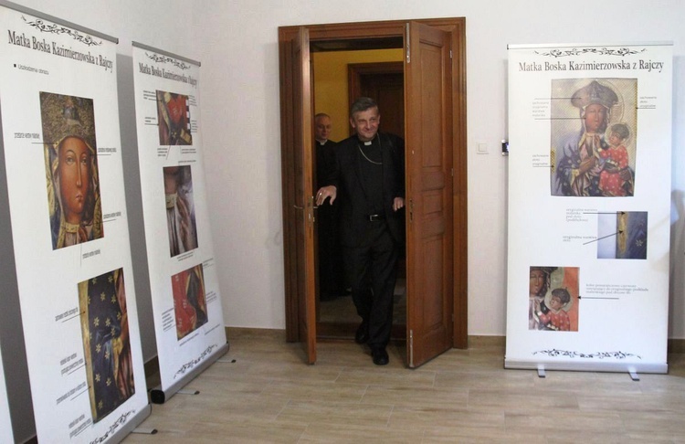 Otwarcie salki muzealnej prezentującej dzieje wizerunku Matki Bożej Kazimierzowskiej i sanktuarium w Rajczy.