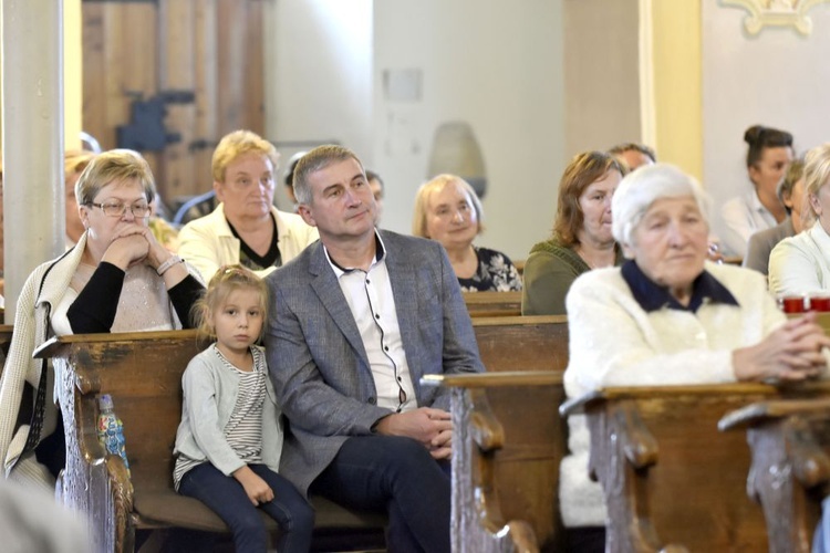 U Matki Bożej Bolesnej w Starym Wielisławiu