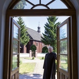 Ksiądz Zbigniew Płochocki jest tu prawdziwym proboszczem.