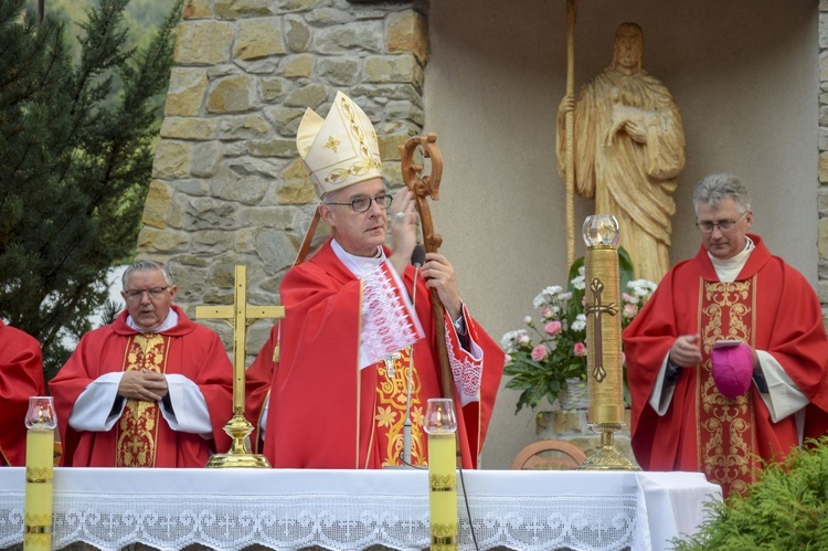 Ochotnica Dolna. Poświęcenie placu pod budowę nowego kościoła