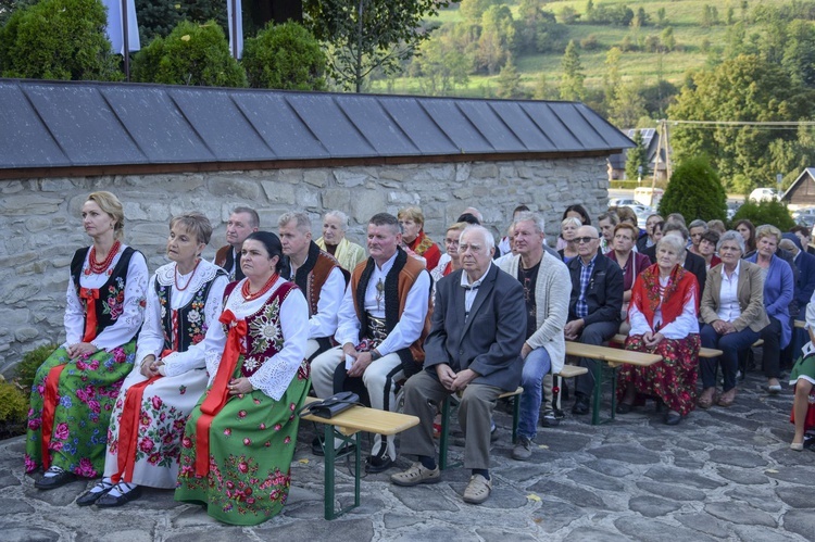 Ochotnica Dolna. Poświęcenie placu pod budowę nowego kościoła