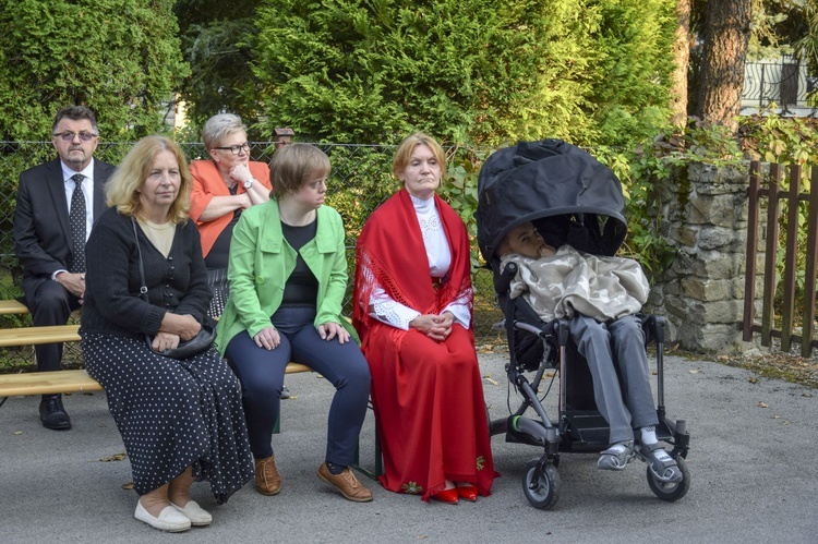 Ochotnica Dolna. Poświęcenie placu pod budowę nowego kościoła