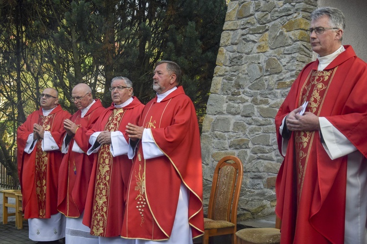 Ochotnica Dolna. Poświęcenie placu pod budowę nowego kościoła