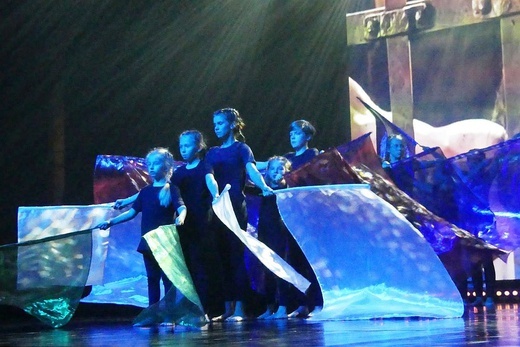Nowy spektakl Teatru Tańca "Szofar" Fundacji Drachma: "Bezprawie"