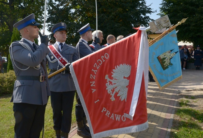 Poświęcenie krzyża niepodległości