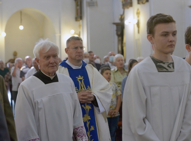 Poświęcenie krzyża niepodległości