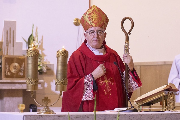 Bierzmowani w parafii św. Krzysztofa na Piaskach