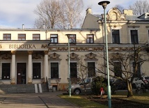 Grę miejską "Bookujemy Radom" radomska biblioteka organizuje po raz drugi.
