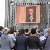 Symbol nadziei dla świeckich i wzór dla pasterzy Kościoła