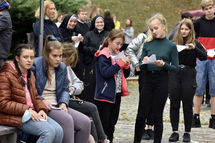 Light for Life 2021. Do szczęścia potrzeba...