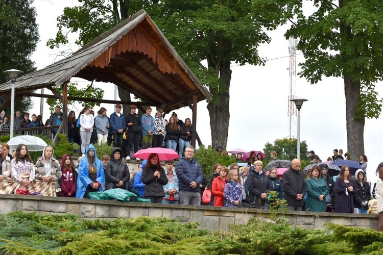 Light for Life 2021. Eucharystia z biskupem