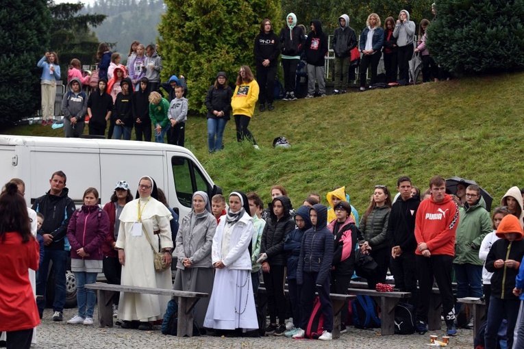 Light for Life 2021. Eucharystia z biskupem