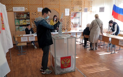 Rosja: frekwencja w wyborach do parlamentu przekroczyła 25 procent
