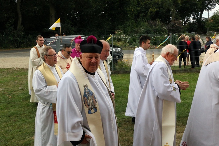 Konsekracja kościoła filialnego pw. Jana Pawła II w Pruszowicach