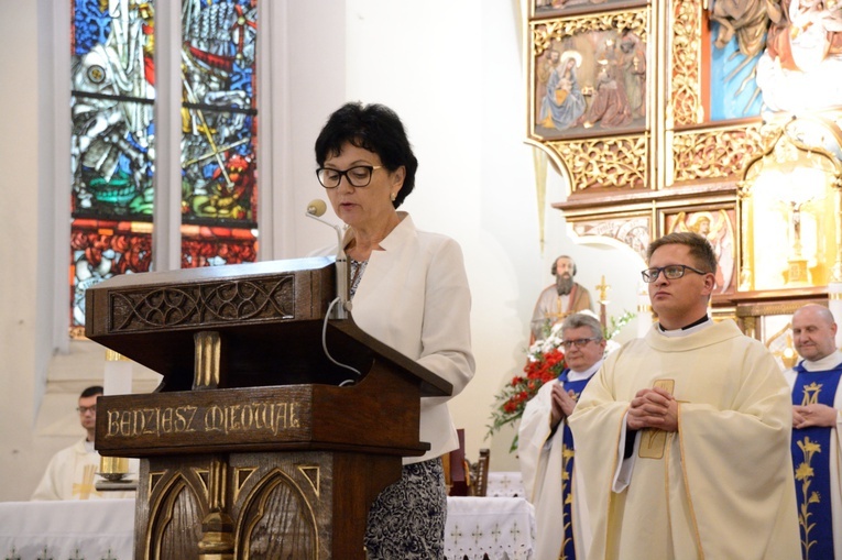 20-lecie Apostolstwa Dobrej Śmierci w parafii MBWW w Kluczborku