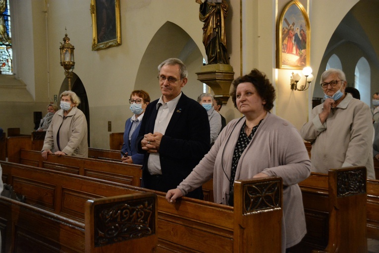 20-lecie Apostolstwa Dobrej Śmierci w parafii MBWW w Kluczborku