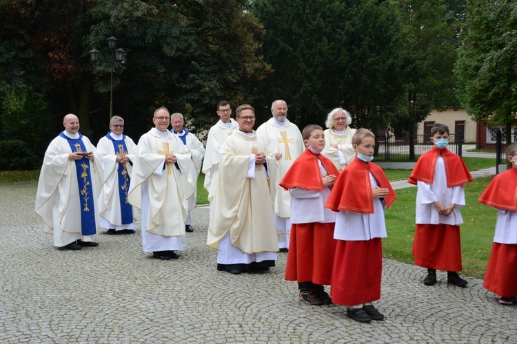 20-lecie Apostolstwa Dobrej Śmierci w parafii MBWW w Kluczborku