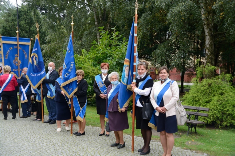 20-lecie Apostolstwa Dobrej Śmierci w parafii MBWW w Kluczborku