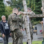 Bohaterom na Łączce. Nowe krzyże brzozowe na Powązkach Wojskowych