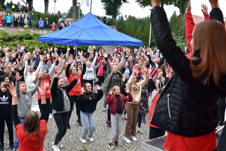 Light for Life 2021. 10 godzin produkcji szczęścia (wszystkie zdjęcia)