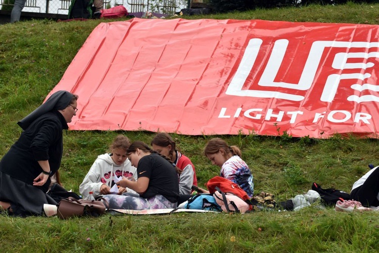 Light for Life 2021. 10 godzin produkcji szczęścia (wszystkie zdjęcia)