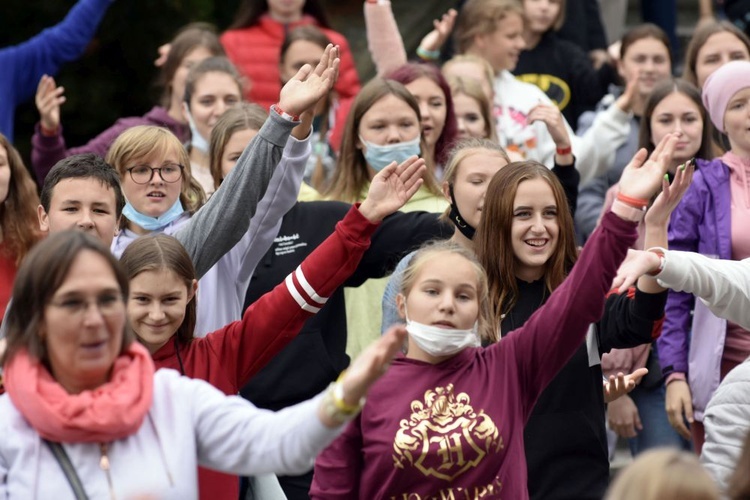 Light for Life 2021. 10 godzin produkcji szczęścia (wszystkie zdjęcia)