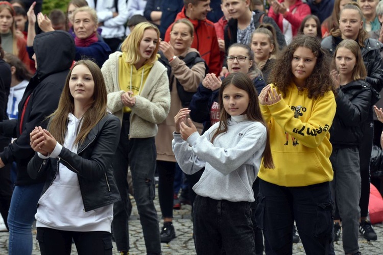 Light for Life 2021. 10 godzin produkcji szczęścia (wszystkie zdjęcia)