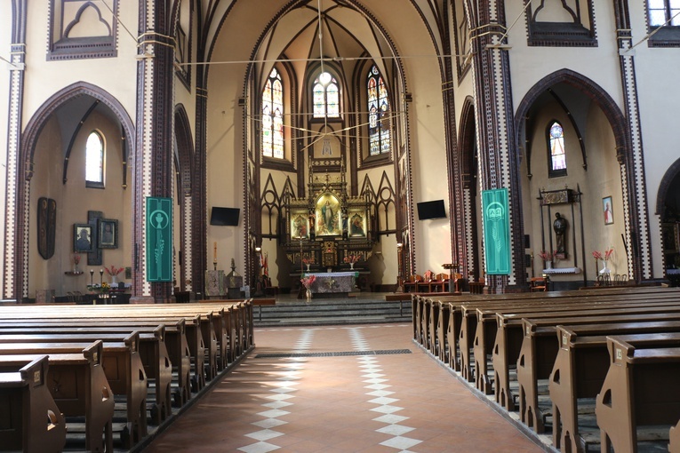 Chorzów. Parafia Wniebowzięcia Najświętszej Maryi Panny w Batorym