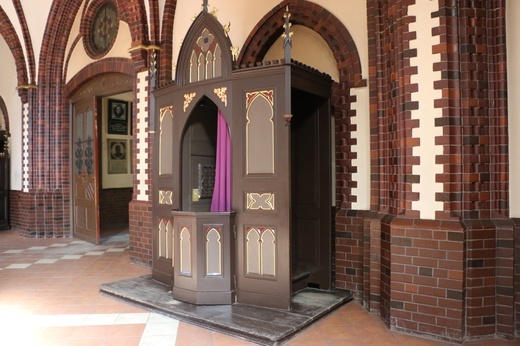 Chorzów. Parafia Wniebowzięcia Najświętszej Maryi Panny w Batorym