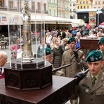 Procesja z relikwiami św. Stanisława i św. Doroty przez Wrocław