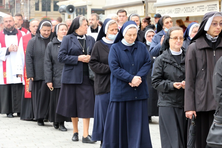 Procesja z relikwiami św. Stanisława i św. Doroty przez Wrocław