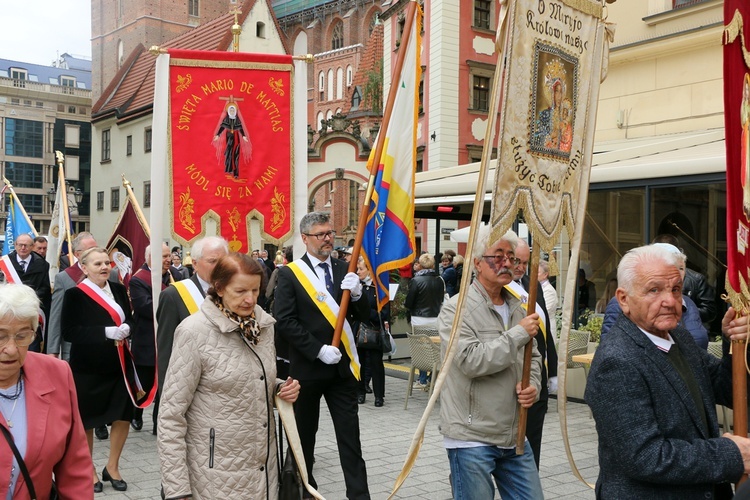 Procesja z relikwiami św. Stanisława i św. Doroty przez Wrocław