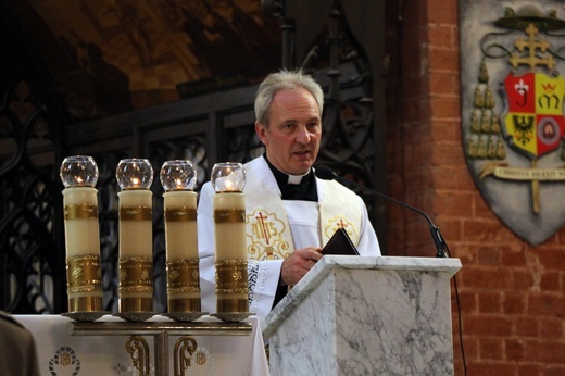 Procesja z relikwiami św. Stanisława i św. Doroty przez Wrocław