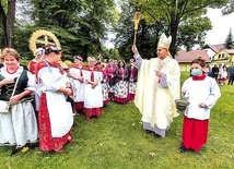 	Poświęcenie koron żniwnych.