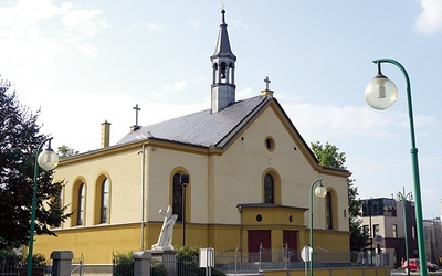 Kościół Podwyższenia Krzyża Świętego  przy ul. P. Stalmacha 3.