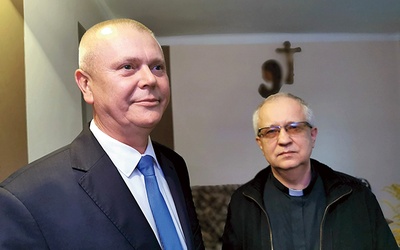 Dr Tadeusz Wadas i ks. Dariusz Mikowski.