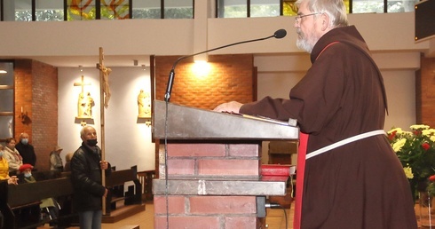 Krzyż - chwała o. Pio i każdego z nas