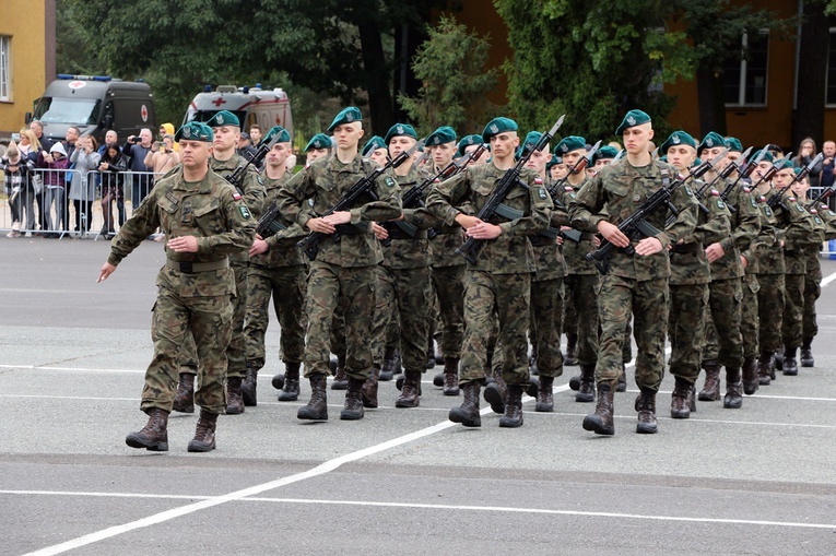 Przysięga podchorążych Akademii Wojsk Lądowych 2021