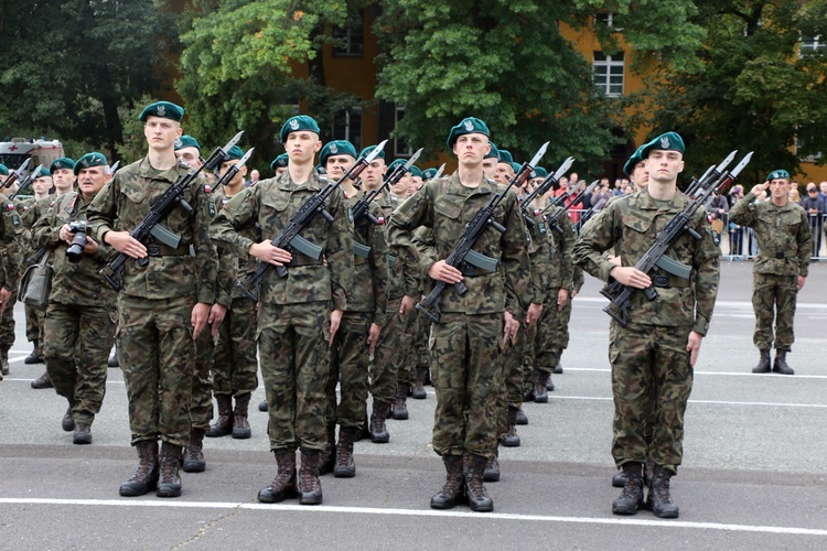 Przysięga podchorążych Akademii Wojsk Lądowych 2021