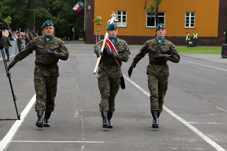 Przysięga podchorążych Akademii Wojsk Lądowych 2021