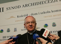 Konferencja prasowa przed rozpoczęciem synodu.