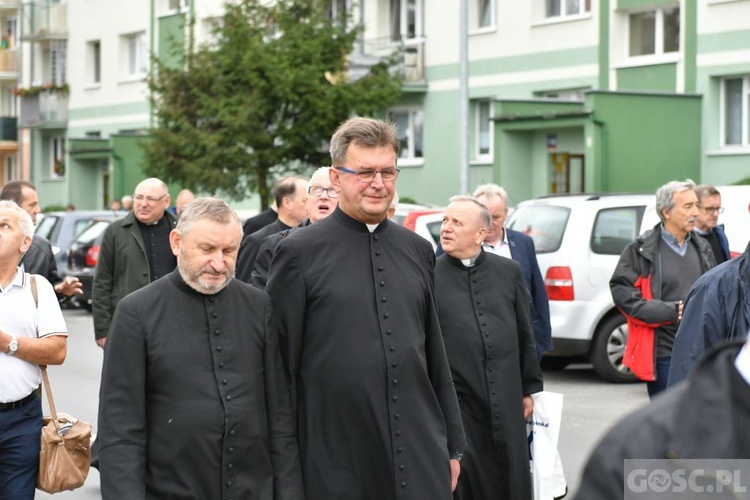 Mężczyźni dali świadectwo na ulicach Międzyrzecza