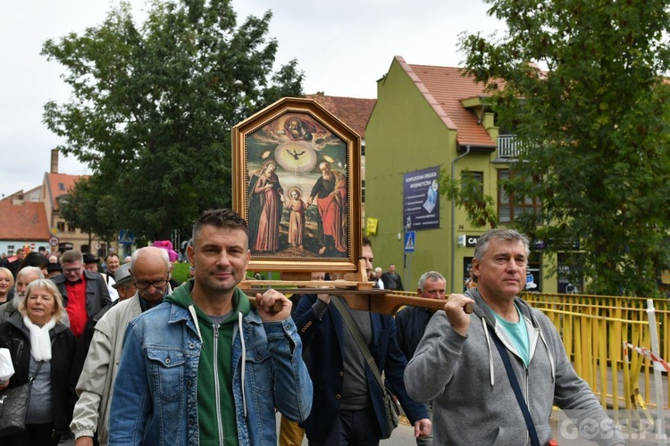 Mężczyźni dali świadectwo na ulicach Międzyrzecza