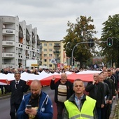 Mężczyźni dali świadectwo na ulicach Międzyrzecza