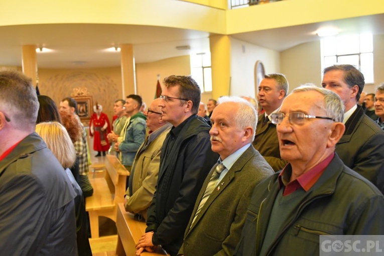Męska modlitwa w sanktuarium Pierwszych Męczenników Polski w Międzyrzeczu