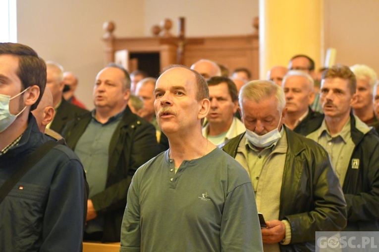 Męska modlitwa w sanktuarium Pierwszych Męczenników Polski w Międzyrzeczu