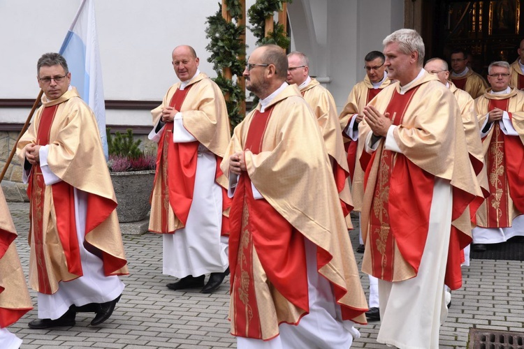 Święcenia w Piwnicznej