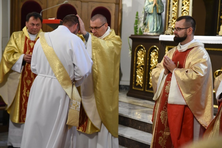 Święcenia w Piwnicznej