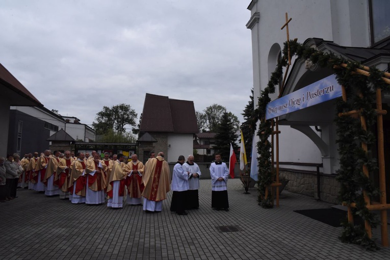 Święcenia w Piwnicznej