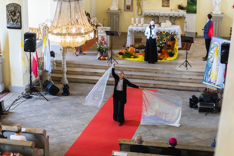 Dobromierz. Koncert "Imię wolności"